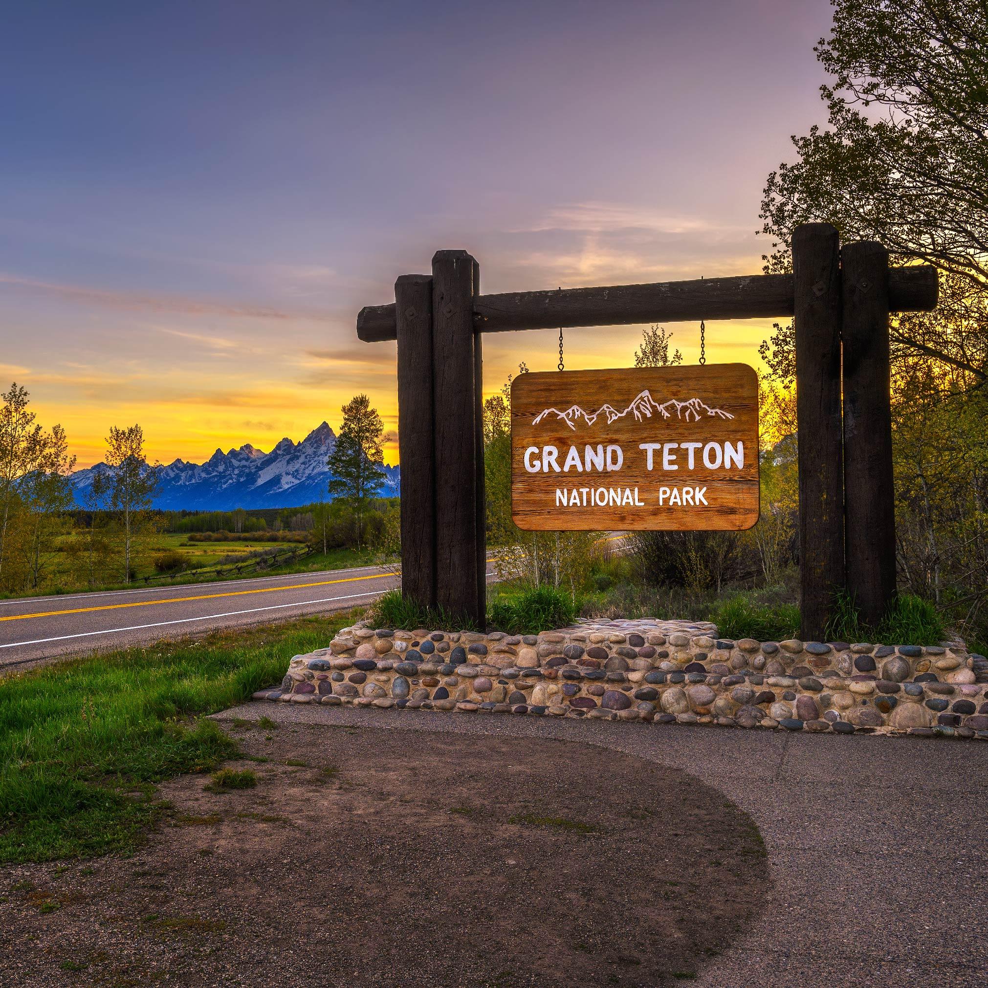 Grand Teton national park sign with park in background
